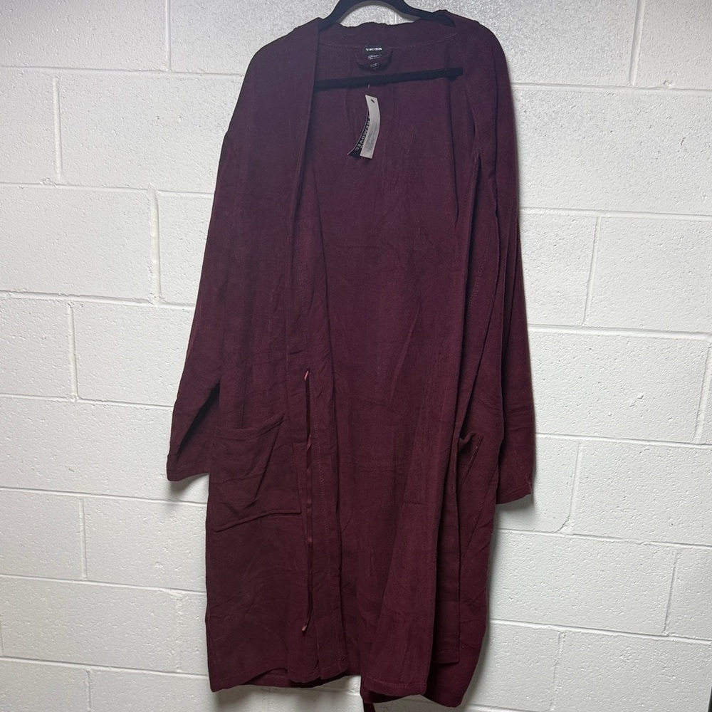 FashGudim Burgundy Robe - Picture 4 of 10